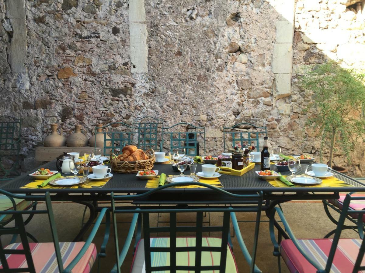 Domaine De Brousson Bed & Breakfast La Tour-sur-Orb Exterior photo